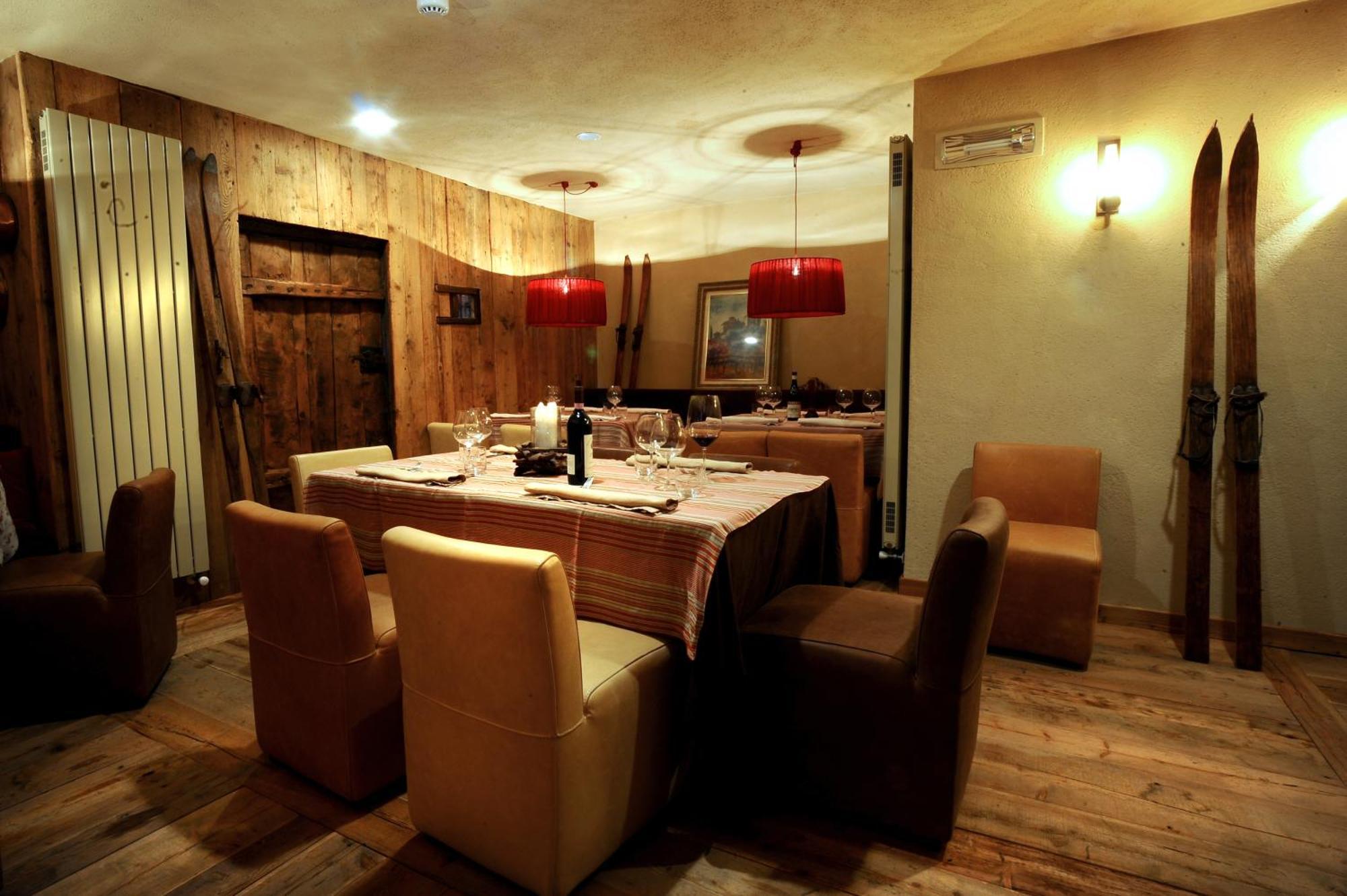 לה טוויל Chalet Eden Eco Hotel, Restaurant & Wellness מראה חיצוני תמונה