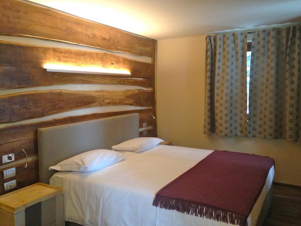 לה טוויל Chalet Eden Eco Hotel, Restaurant & Wellness מראה חיצוני תמונה