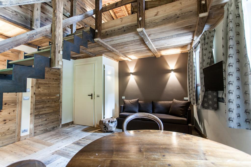 לה טוויל Chalet Eden Eco Hotel, Restaurant & Wellness מראה חיצוני תמונה