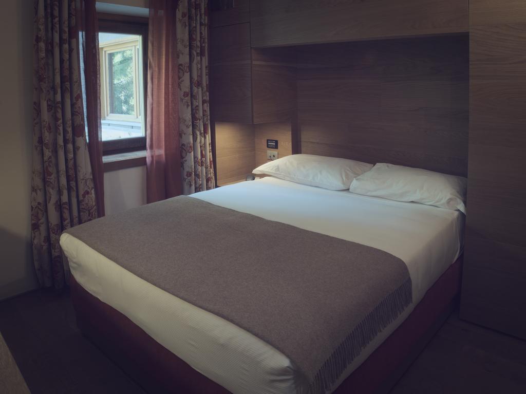 לה טוויל Chalet Eden Eco Hotel, Restaurant & Wellness מראה חיצוני תמונה